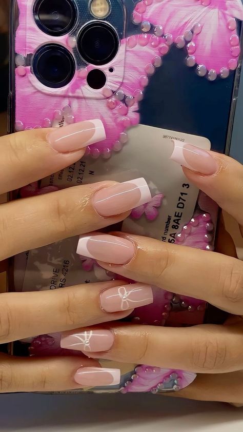 Nails Inspo Minimalist Square, Pink With Pink French Tip, Pink Nails Ideas Square, Cool Nail Inspo Spring, Cute Summer Acrylic Nails Square, Shorties Nails Summer Colors, Trendy Summer Nails Designs, Nails 2024 Pink, Cute Nail Inspo Summer