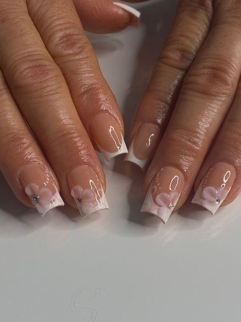 Girly Acrylic Nails, French Acrylic Nails, Classy Acrylic Nails, Short Square Acrylic Nails, Acrylic Nails Coffin Pink, Bling Acrylic Nails, Acrylic Nails Coffin Short, Short Acrylic Nails Designs, Pink Acrylic Nails