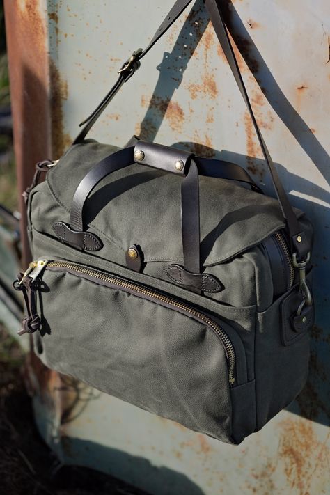 Filson Bag, Denim Man, Filson Bags, Edc Bag, Duck Bag, Business Laptop Bag, Mens Toys, Canvas Leather Bag, Brand Ideas