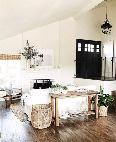 Furnitur Ruang Keluarga, Farmhouse Style Living Room, Modern Farmhouse Living, Vintage Inspired Decor, Modern Farmhouse Living Room, Country Living Room, White Living Room, Living Room Flooring, Farmhouse Style Decorating