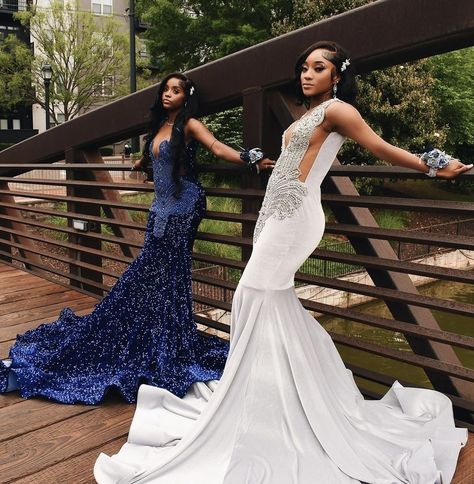 Turquoise Prom Dresses Black Women, Prom Pics Black People, Bestie Prom Pictures, Blue And Silver Prom, Prom Couples Outfits, Prom Pose, Couple Prom, Bsf Goals, Royal Blue Prom