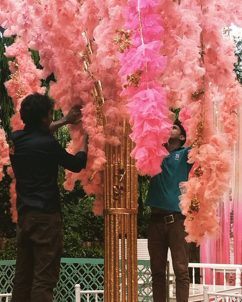 Rani Pink on Instagram: “Sneak Peak to one of our latest looks - SUMMER BLOSSOMS ! Don't miss our show from the 29th-31st July '16 at 114B shahpurjat from 11am-7pm…” Wedding Planning Calendar, Bridal Themes, Pink Wedding Decor, Themed Wedding Decorations, Wedding Ceiling, Wedding Decors, Dinner Party Decorations, Entrance Gate, Rani Pink