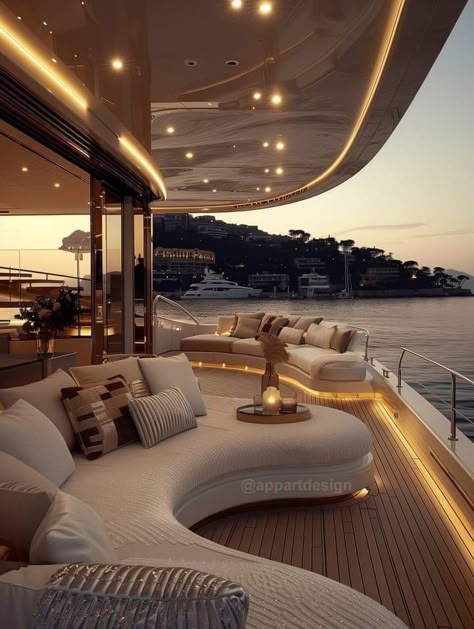 Yacht Aesthetic, Luxury Yacht Interior, Yacht Interior Design, Yacht Interior, Yacht Life, Boats Luxury, Luxury Lifestyle Dreams, Yacht Design, Boat Design