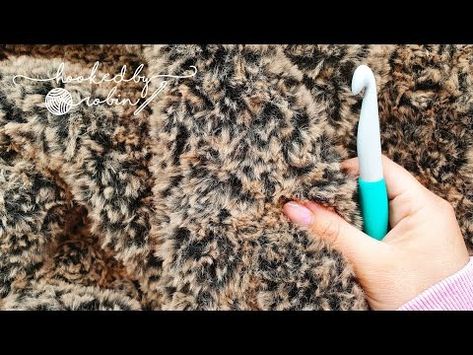 The EASIEST & BEST Crochet Stitch for Faux Fur Yarn ❤ - YouTube Faux Fur Crochet Patterns Free, Faux Fur Yarn Crochet Projects, Faux Fur Yarn Crochet Patterns, Faux Fur Crochet Pattern, Fur Yarn Crochet, Fur Crochet, Crochet Tips, Fake Fur, Crochet Stitch