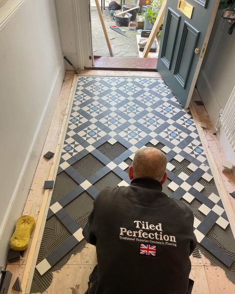 Another great Victorian Floor Tile, installation by @tiledperfection using @winckelmanstiles_official and supplied by @oldeenglishtilesuk . If you need #winckelmanstiles come to us. We are a trusted partner and stockist for Winckelmans tiles across the UK. #victorian #hallway #interiordesign #tiles #tiling #london #mosaic #victorianfloortiles Victorian Floor Tiles Porch, Sunroom Floor Tiles, Bathroom Mosaic Art, Victorian Style Floor Tiles, Vintage Tile Floor Entryway, Craftsman Tile Floor, 1920s Flooring, Victorian Tile Floor, Winckelmans Tiles