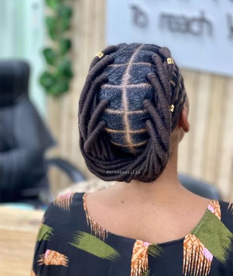 Tread Wool Hairstyles, Hairstyles With Wool Thread, Wool Threading Hairstyles African Hair, Kiko Hairstyle With Rubber Thread, Wool Style Hair, Hairstyle With Thread, Thread Styles For Natural Hair, Threaded Hairstyles African Hair, Kiko Hairstyle With Brazilian Wool