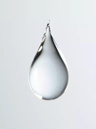 Water Drop Aesthetic, Water Drop Quotes, Water Drop Illustration, Water Drops Photography, Drop Drawing, Atoms And Molecules, Water Drop Photography, Drop Water, A Drop Of Water