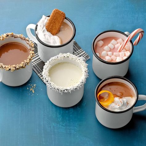 15 Things to Put in Hot Chocolate (Besides Mini Marshmallows) Ham Chowder, Hot Chocolate Recipe Homemade, Cocoa Recipes, Mexican Hot Chocolate, Homemade Hot Chocolate, Hot Cocoa Mixes, Chocolate Brands, Hot Chocolate Mix, Hot Chocolate Bars