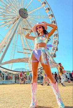 Area 51 Themed Party Outfit, Space Festival Outfit, Head In The Clouds Festival Outfit, Themed Rave Outfits, Festival Cowgirl Outfit, Cowboy Rave Outfit, Cochella Outfits 2023, Festival Poses, Carnival Shoot