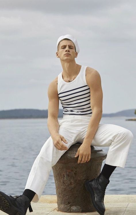 European Fashion Men, Sailor Aesthetic, Mermaid Parade, Male Models Poses, Aesthetic Outfits Men, Gay Aesthetic, Man Photography, Sailor Fashion, Photo Styling