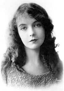 Outrage as University Strips Name of Lillian Gish from Campus Theater Dorothy Gish, Lillian Gish, Gina Lollobrigida, Lana Turner, Louise Brooks, Myrna Loy, Silent Film Stars, Lauren Bacall, Rita Hayworth