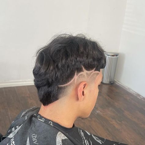 Christian Desktop Wallpaper Aesthetic, Christian Desktop Wallpaper, Undercut Hair Designs, Fade Haircut Designs, Fade Haircut Curly Hair, Young Men Haircuts, Low Taper Fade Haircut, Fade Haircuts For Men, Stylish Mens Haircuts