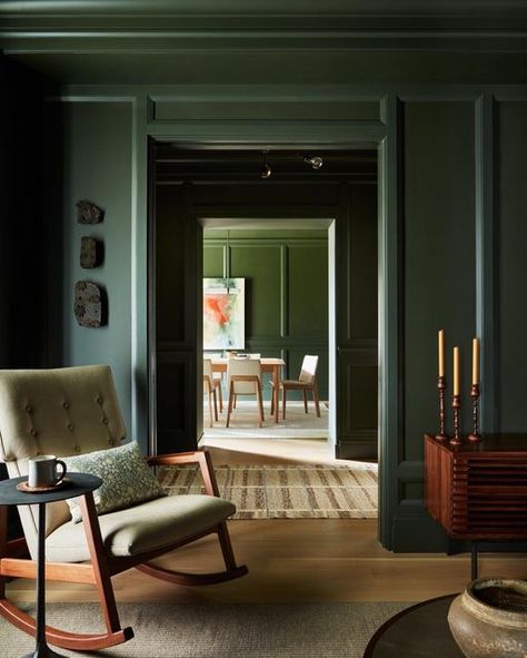 Green Wall Panelling, Cottage Interiors Modern, Ursino Interiors, Moody Living Room, Craftsman Interior, Room Green, Tudor Style Homes, Wall Panelling, Green Interior