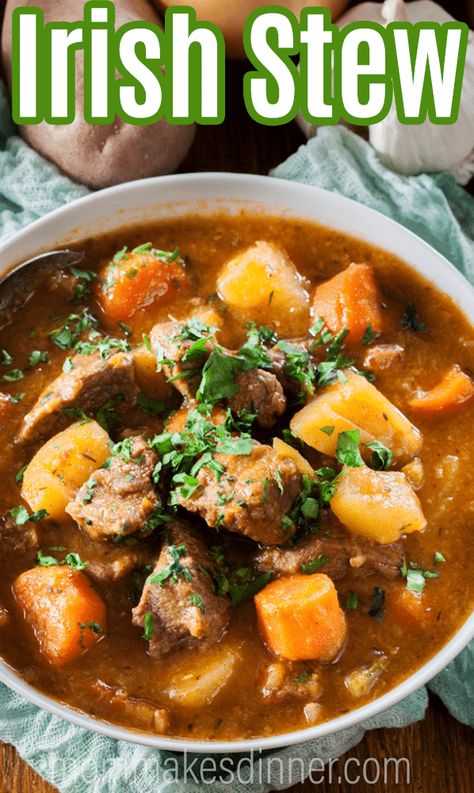 Traditional Irish Stew, Irish Lamb Stew, Irish Stew Recipe, Irish Recipes Authentic, Lamb Stew Recipes, Irish Beef Stew, Irish Desserts, Irish Cooking, Irish Recipes Traditional