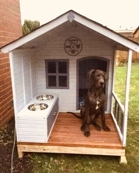 Minecraft Dogs, Indoor Dog House, Outdoor Dog House, Cool Dog Houses, Dog Crates, Dog House Diy, Tiled Shower, Apartment Patio Decor, Easy Wood Projects