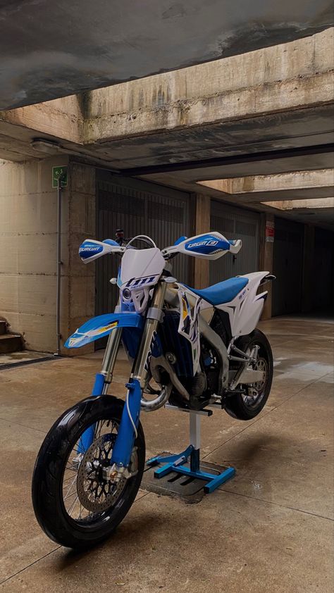 Tm 125, Supermoto 125, 125 Dirt Bike, Photo Moto, Cool Dirt Bikes, Image Moto, Motorcross Bike, Ktm 125, Moto Cross