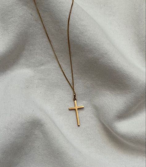 Cross Aesthetic Necklace, Christian Cross Necklace Aesthetic, Christian Necklace Aesthetic, Crucifix Necklace Aesthetic, Aesthetic Cross Necklace, Gold Cross Necklace Aesthetic, Cross Widget, Cross Necklace Aesthetic, Cross Aesthetic