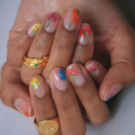 Floral Nail Ideas, Neon Nail Art Designs, Ok Fine, Beachy Nails, Miranda Priestly, Spring Nail Trends, Broken Nails, Floral Nail, Simple Gel Nails