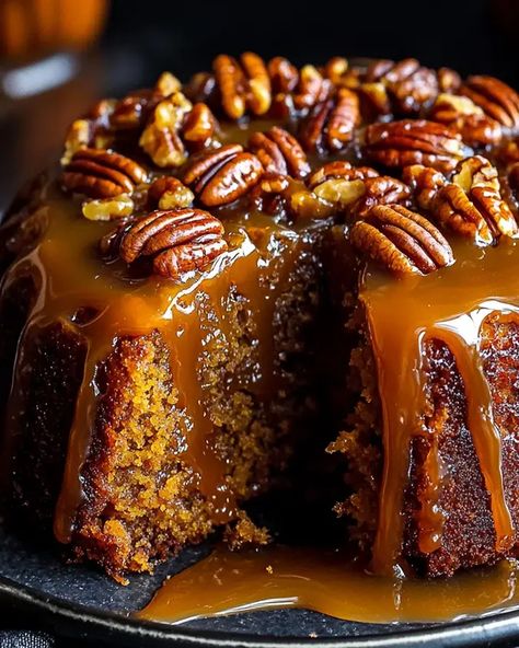 Praline Upside-Down Pumpkin Cake – Easy Fall Dessert Recipe - optimal recipes