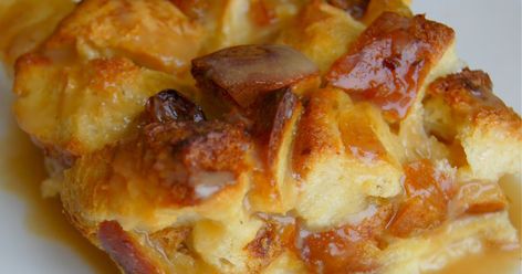 Banana Bread Pudding - Chef Mickey’s - Contemporary Bread Pudding With Rum Sauce, Rum And Raisin, Raisin Bread Pudding, Rum Sauce, Banana Bread Pudding, Chef Mickey, Bread Pudding With Apples, Recipe Banana, Disney Recipes