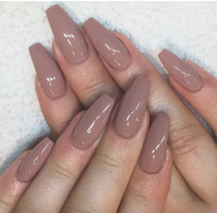 Cappuccino Nails Acrylic Coffin, Mauve Acrylic Nails Coffin, Moca Nail Color, Nude Mauve Nails, Solid Color Acrylic Nails Fall, Fall Acrylic Nails Ballerina, Dark Beige Nails, Dark Nude Acrylic Nails, Single Color Nail Ideas