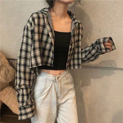 Cropped Plaid Shirt Outfit, Check Shirts For Women, Outfit Repeater, Plaid Shirt Outfits, Trendy Blouse, Korean Casual Outfits, Plaid Shirts, Graffiti Designs, Korean Fashion Casual