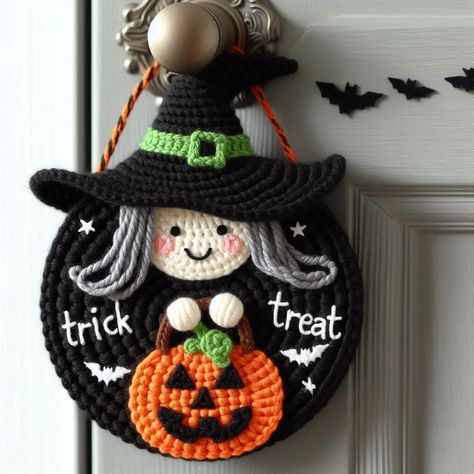 Creative Crochet Halloween Welcome Sign Ideas - Crafts Ideas Halloween Decorations Crochet, Craft Date Ideas, Unusual Nail Designs, Crochet Halloween Patterns Free, Halloween Welcome Sign, Crochet Witch, Pumpkin Basket, Crochet Blanket Stitch Pattern, Crochet Bird Patterns