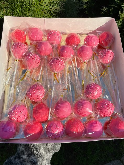 Hot Pink Treats For Party, Shades Of Pink Cake Pops, Y2k Party Desserts, Pink Party Astetic, Barbie Theme Table Set Up, Barbie Inspired Treats, Hot Pink Party Food, Pink Theme Food Ideas, Pink Baking Ideas