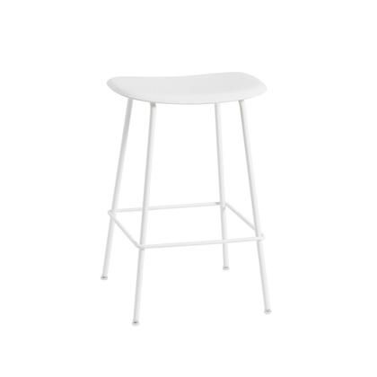 Muuto Fiber Backless Stool with Tube Base - 2Modern Counter Stools Backless, White Bar Stools, Backless Stools, Modern Stools, Table Haute, Shell Chair, Outdoor Table Lamps, Low Stool, Modern Lamp