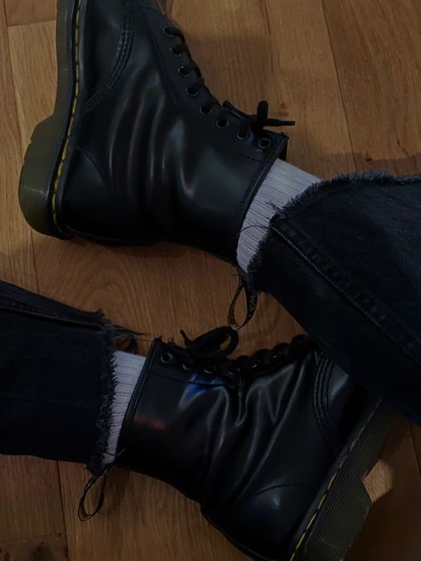 Dr Martens Shoes Aesthetic, Doc Martin Aesthetic, Doc Martens Shoes Aesthetic, Dc Martens Aesthetic, Doctor Martens Aesthetic, Doc Marten Boots Aesthetic, Doc Aesthetic, Doc Martens Astetic, Docs Aesthetic