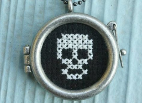 Skull Cross Stitch, Cross Stitch Skull, Skull Crochet, Stitch Necklace, Cross Stitch Necklace, Sassy Style, Stitch Jewelry, Tiny Cross Stitch, Halloween Cross Stitch Patterns