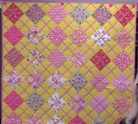 Argyle Quilt, Charm Packs, Quilt Tutorial, Beginner Quilt Patterns, Pattern Ideas, Free Quilting, Charm Pack, Quilt Tutorials, Quilt Patterns Free