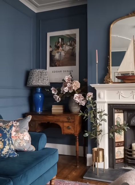 Design by Elle Hervin #bluepaint #bluelivingroom #benjaminmoore #hamiltonblue Blue House Aesthetic, Dark Dining Room Ideas, Denim Blue Walls, Blue Paint Living Room, Inn Design, Dark Blue Rooms, Panelled Walls, Dining Room Colour Schemes, Dark Dining Room