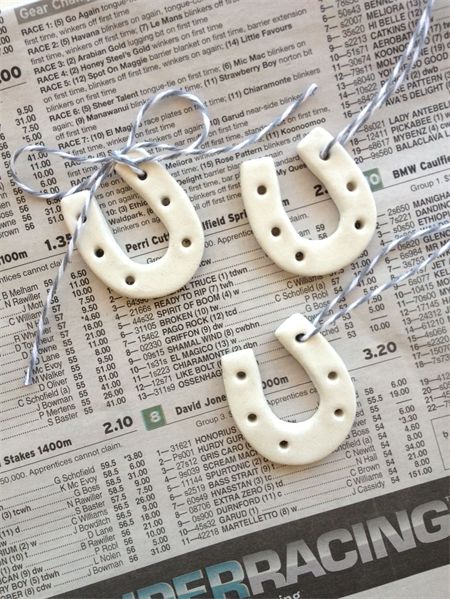 clay horseshoe tags {set of 3} Clay Horseshoe, Ceramic Horseshoe, Arte Glitter, Clay Decorations, Hoof Print, Crafting Business, Western Crafts, Horseshoe Crafts, Clay Pieces