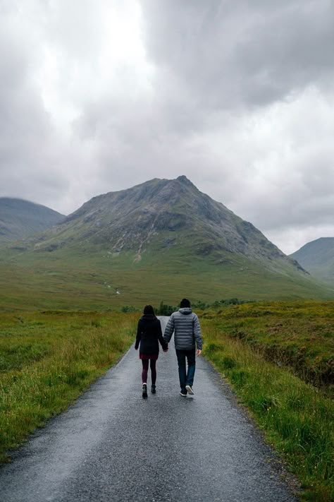 Couple walking through the rain in Glen Etive, Scotland | free image by rawpixel.com / Jack Anstey Relax Woman, Couples Holding Hands, Walking Images, Couple In Rain, Scotland Aesthetic, Glen Etive, Mountain Couple, Rain Pictures, Winter Couple