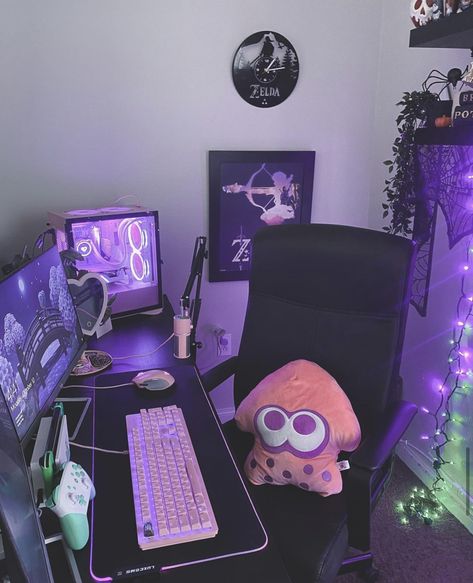 #black #gaming #pc #setup Black And Purple Room Ideas, Gamer Girl Desk, Gaming Desk Setup, Gamer Setup, Otaku Room, Gamer Room Decor, Video Game Room Design, Pc Setups, Gaming Setups