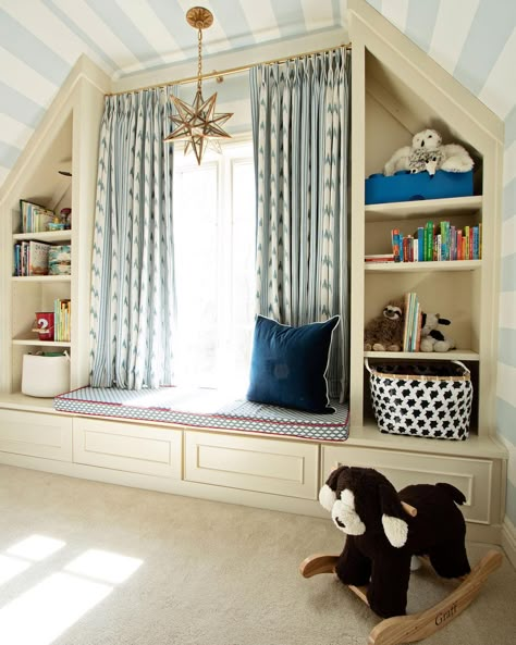 Sara Willer Noble on Instagram: “A perfect little reading nook for a cold winter day!…” Teen Lounge Rooms, Small Tv Room, Bed Nook, Kids Bedroom Inspiration, Cottage Renovation, Fancy Houses, Loft Spaces, Room Remodeling, Kids Room Design