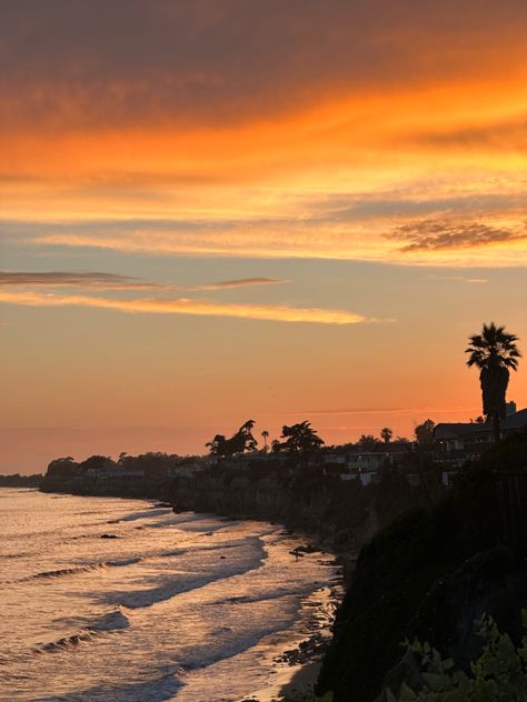 Isla Vista Santa Barbara, Ucsb College Aesthetic, Ucsb Aesthetic, Ucsb College, Senior Board, Uc Santa Barbara, Vista California, California Baby, Dream College