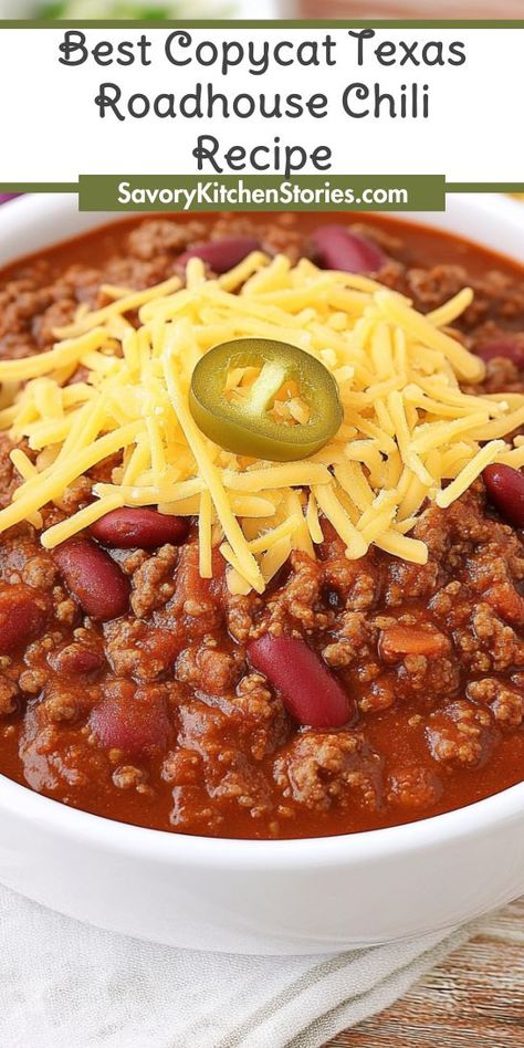 Chili Lovers Unite! Discover the secret to the Best Copycat Texas Roadhouse Chili Recipe! Packed with tender meat, beans, and a blend of spices, this chili is comfort food at its finest. Quick to prepare and perfect for sharing, it’s the ultimate dish for family gatherings or chilly evenings! Roadhouse Chili Recipe, Texas Roadhouse Chili Recipe, Beef And Beans, Copycat Texas Roadhouse, Tender Meat, Texas Roadhouse, Lean Beef, Kitchen Stories, Chili Recipe