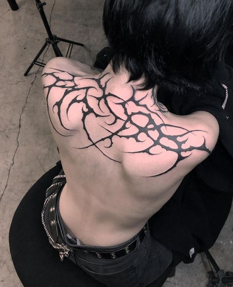 Goth Tattoo, Wicked Tattoos, Tatuaje A Color, Tattoo Style Drawings, Back Tattoo Women, Celebrity Tattoos, Black Ink Tattoos, Elegant Tattoos, Dope Tattoos