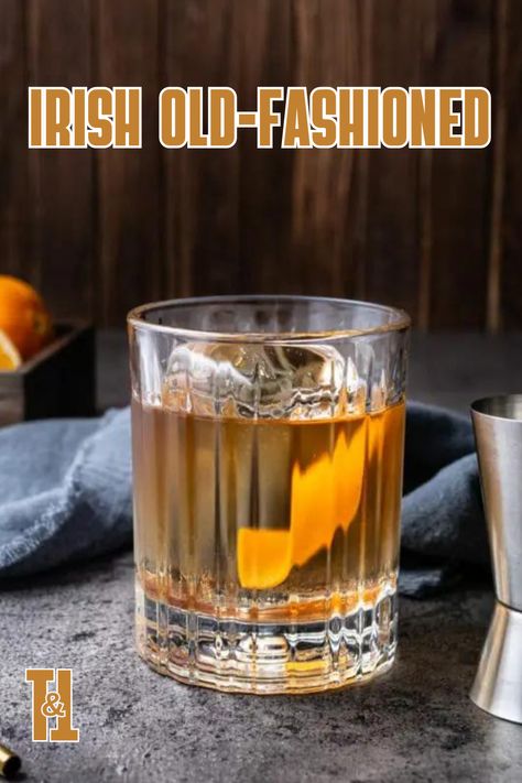 Mix the classic elements of an Old-Fashioned—bitters and sugar cube—with a lovely Irish whiskey. Old Fashioned Recipes Cocktail, Classic Old Fashioned, Old Fashioned Recipe, Old Fashioned Drink, Thanksgiving Drinks, Thanksgiving Cocktails, Cozy Drinks, Winter Cocktails, Halloween Cocktails