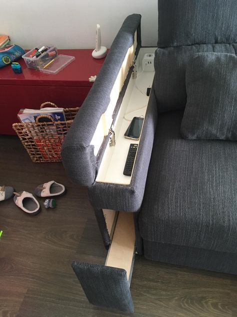 IKEA sofa with genius armrest storage - IKEA Hackers Diy Couch With Storage, Diy Modular Sofa, Diy Safe, Homemade Sofa, Couch Storage, Storage Ikea, Storage Sofa, Ikea Couch, Handy Woman