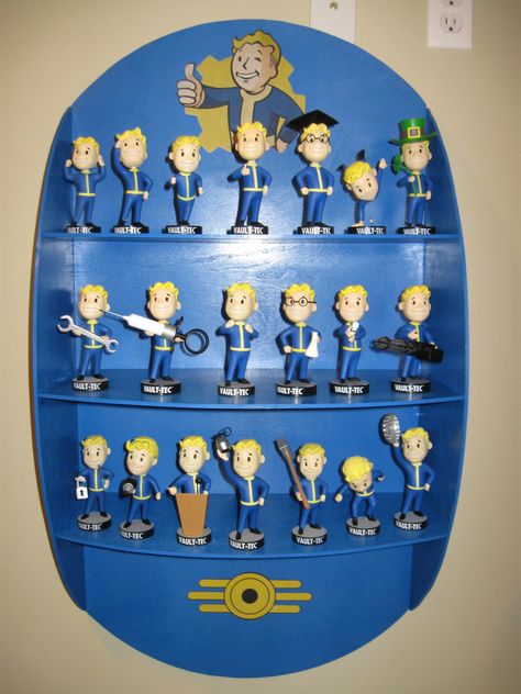 Fallout Bobblehead (non-Vault-Tec approved) DIY Shelf! Fallout Room, Fallout Props, Vault 111, Nerd Room, Nerd Cave, Vault Tec, Fallout Game, Fallout Art, Fallout 3