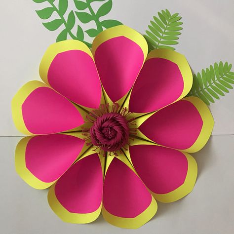 Digital (SVG) paper flower template with base. Perfect for your DIY flower project. Cricut and Silhouette ready. There are two (2) files in total. File 1 is the unlimited scalable petal template. File 2 is the small, medium and large PDF base. Files must be downloaded through the Petals Template, Petal Template, Diy Flower Projects, Giant Paper Flowers Diy, Flower Petal Template, 3d Paper Flowers, Flower Cut Out, Fleurs Diy, Easy Paper Flowers