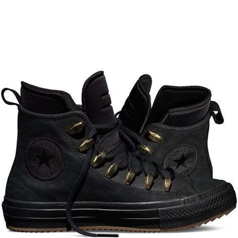 Black Converse Style, Black Leather Converse, Nike Shoe Store, Converse Style Women, Boots Outfit Men, Triple Jump, Leather Converse, Converse Style, Hype Shoes