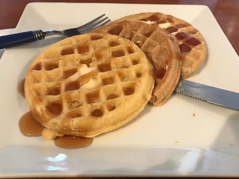 Best Ways to Upgrade Frozen Waffle, According to Chefs Waffle Hacks, Chicken Waffles Recipe, Waffle Taco, Easy Breakfast Options, Savory Waffles, Frozen Waffles, Taco Ingredients, Waffle Sandwich, Breakfast Waffles