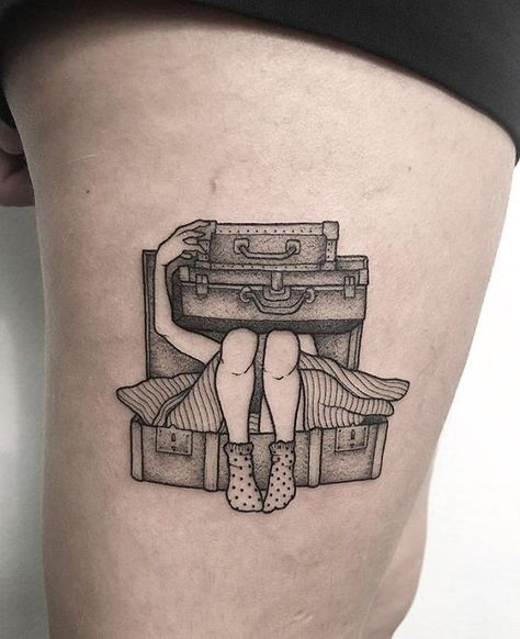 30 Travel Tattoo Ideas That Will Make You Want To Pack Your Bags ASAP New Zealand Tattoo, Wanderlust Tattoo, Thai Tattoo, Irezumi Tattoos, Passport Stamps, Grey Tattoo, Unique Tattoo, Travel Instagram, Travel Tattoo