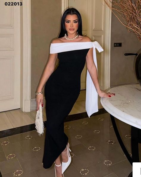 Black And White Graduation Outfit, Classy Work Party Outfit, Black And White Dress Classy Elegant, White Dress Classy Elegant, Black And White Dress Classy, Midi Bandage Dress, White Sash, Fashion Work Outfit, Prom Inspiration