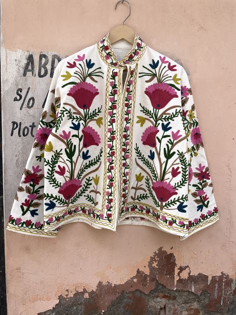 Indian Women Suzani Embroidery Jacket, Winter Jacket, Womens Coat, Quilted Jacket, Unisex Coat, Suzani Short Jacket Embroidery Jackets For Women, Vest Embroidery, Cotton Kurties, Heena Kochhar, Ethnic Jacket, Suzani Embroidery, Embroidery Coat, Churidar Neck Designs, Embroidery Jacket