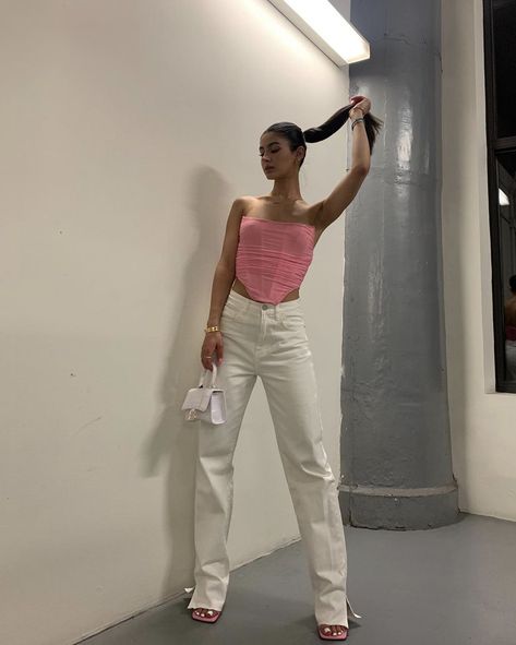 Outfit Rosa, Tumblr Photography, Barbie Fashion, Khaki Pants, Night Out, Street Style, Crop Tops, Outfit Inspo, Pants